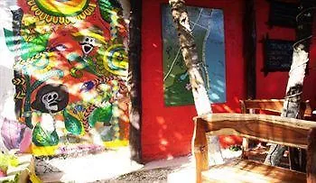 Ξενοδοχείο Tunich Bed and Breakfast Τουλούμ