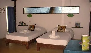 Ξενοδοχείο Tunich Bed and Breakfast Τουλούμ