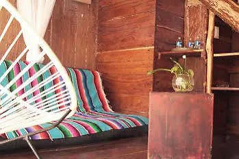 Tunich Bed and Breakfast Τουλούμ
